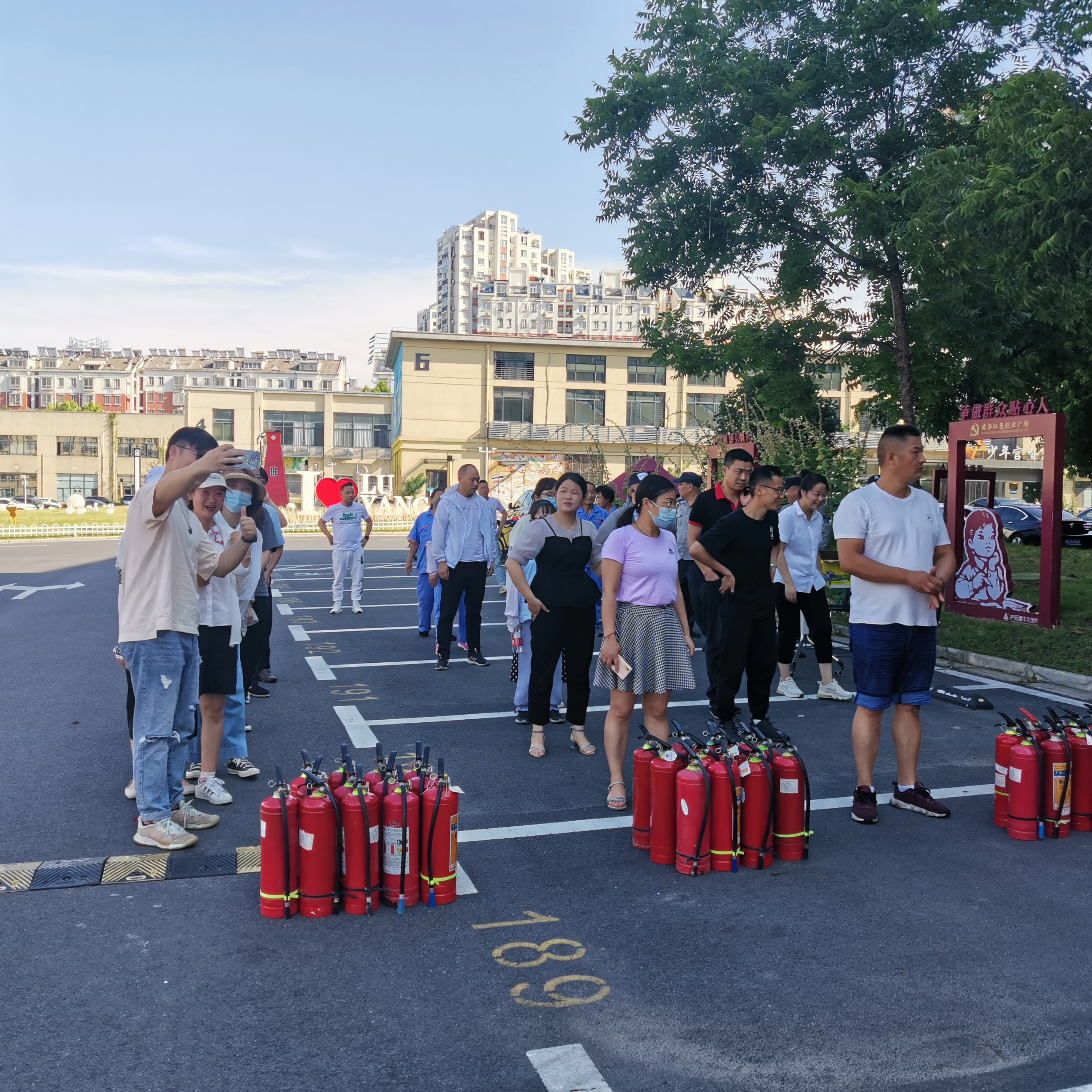 “勤抓演練，常駐安全”廬陽建華文創(chuàng)園開展消防演習活動